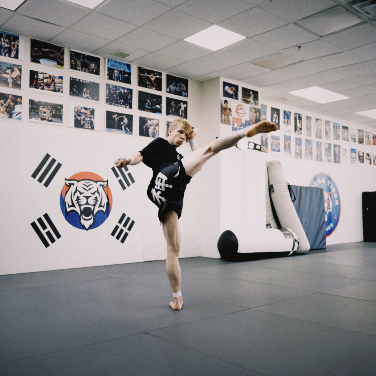 侍 STRIKING SHORT