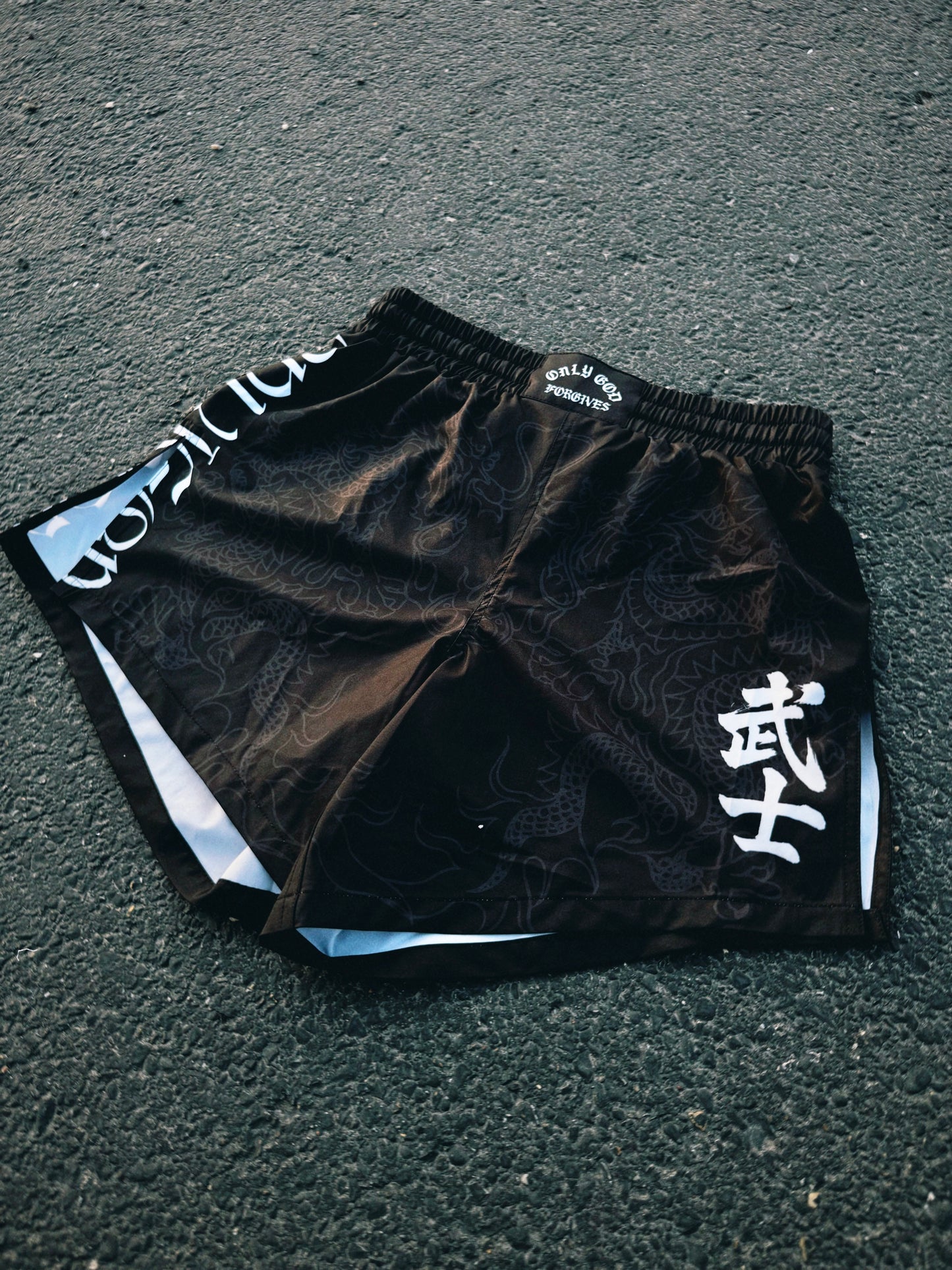侍 STRIKING SHORT